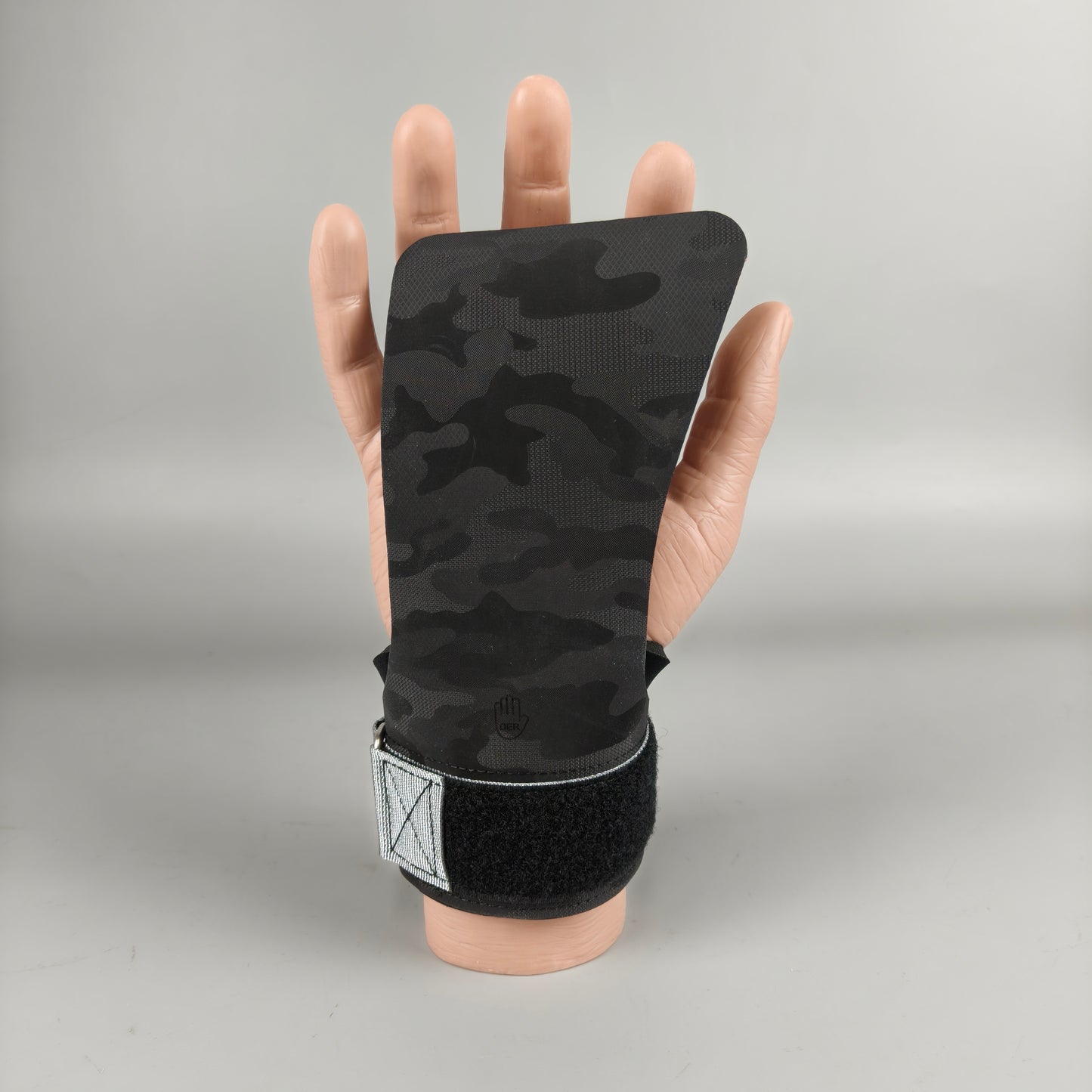 CAMO GRIPS
