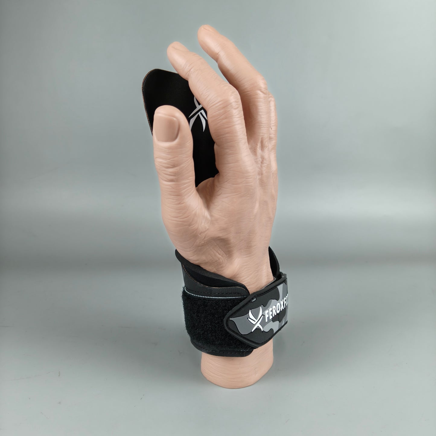 CAMO GRIPS